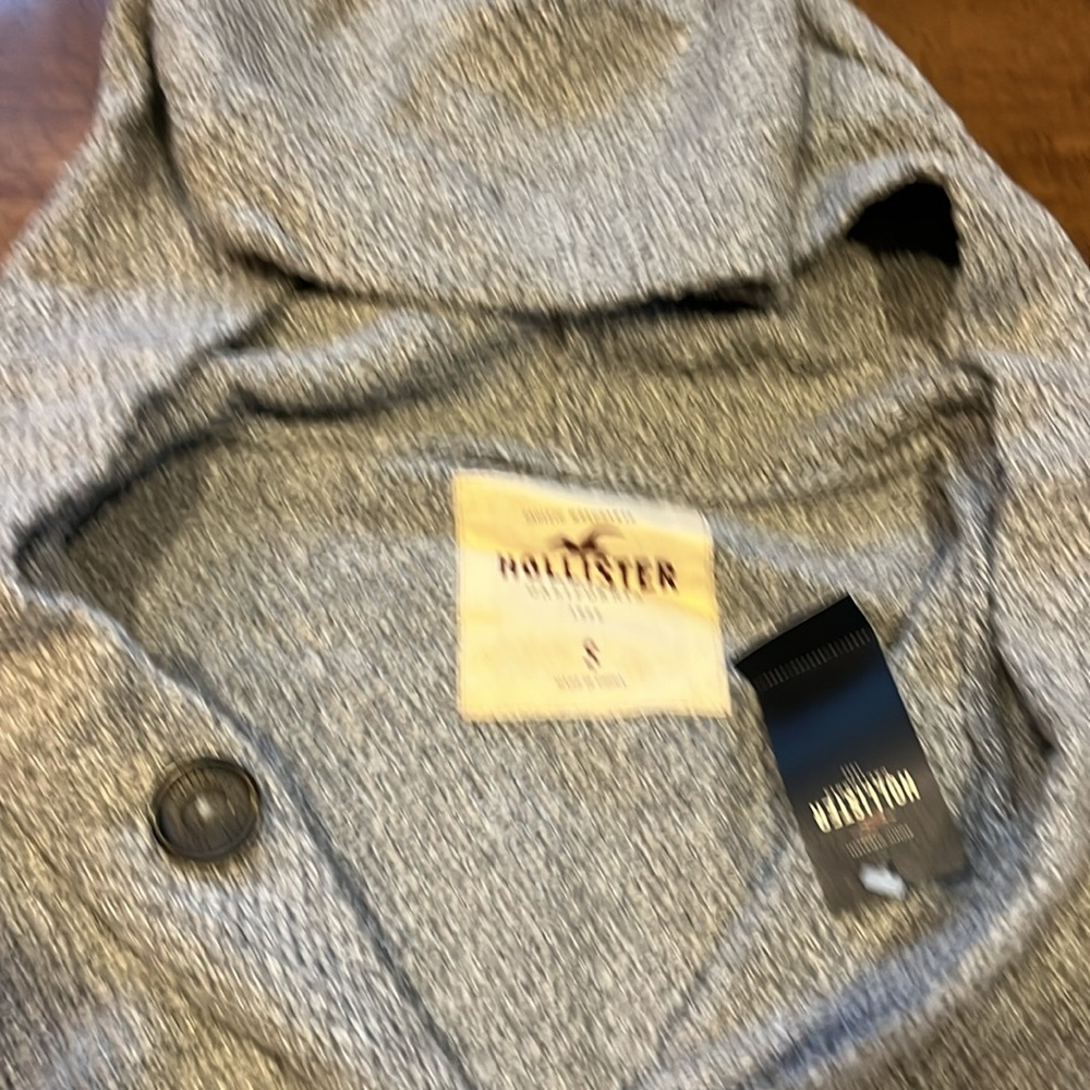 Hollister Knit Hooded Cardigan Size Small NWT - Picture 4 of 6